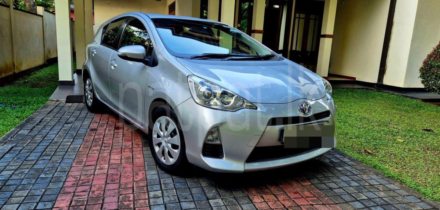 Toyota Aqua 2013 - Used Car sale in Sri Lanka - patpat.lk