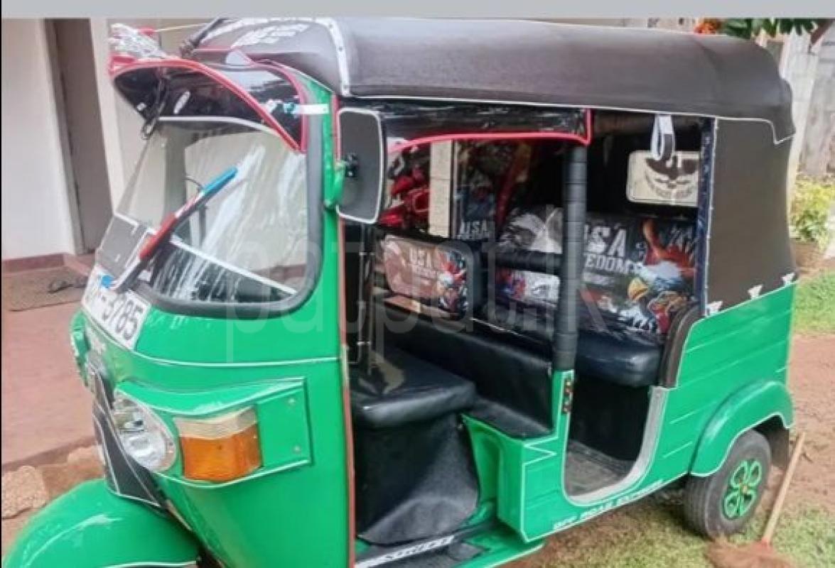 Bajaj 4 stroke 2010 - பயன்படுத்தப்பட்டது முச்சக்கர வண்டி sale in Sri Lanka - patpat.lk