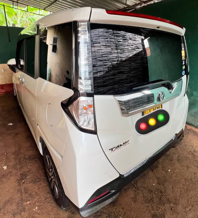 Toyota Roomy 2019 - Used Van sale in Sri Lanka - patpat.lk