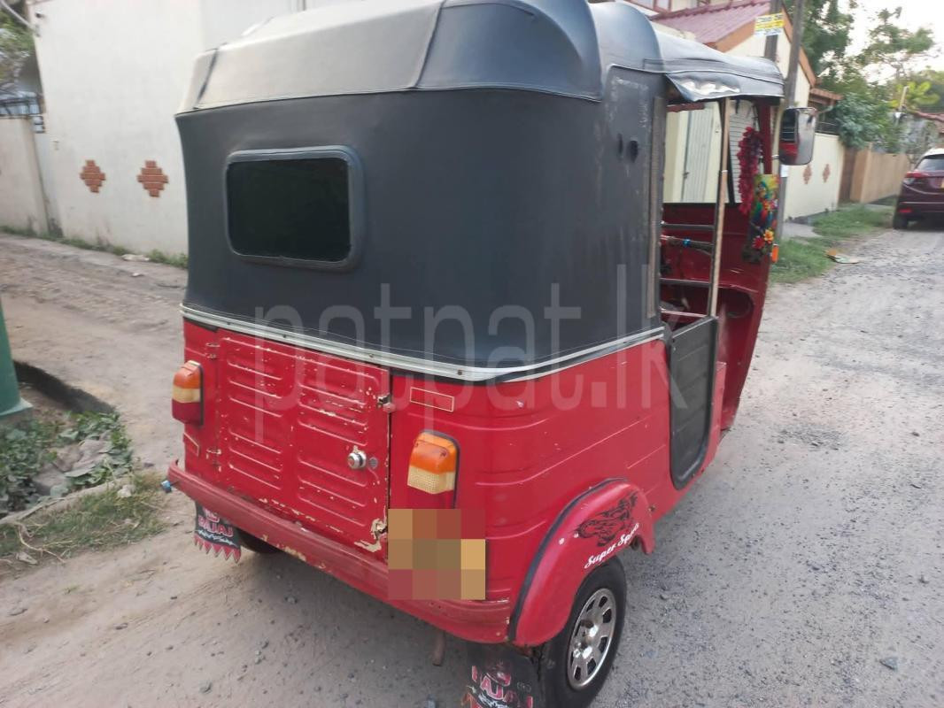Bajaj Three Wheel 2000 - பயன்படுத்தப்பட்டது முச்சக்கர வண்டி sale in Sri Lanka - patpat.lk