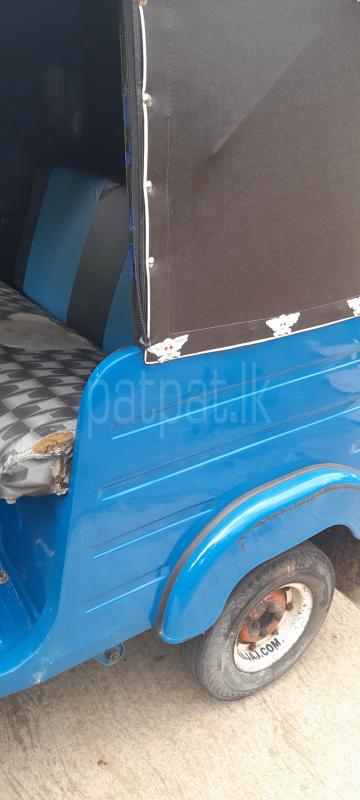 Bajaj 2 stroke 2005 - பயன்படுத்தப்பட்டது முச்சக்கர வண்டி sale in Sri Lanka - patpat.lk