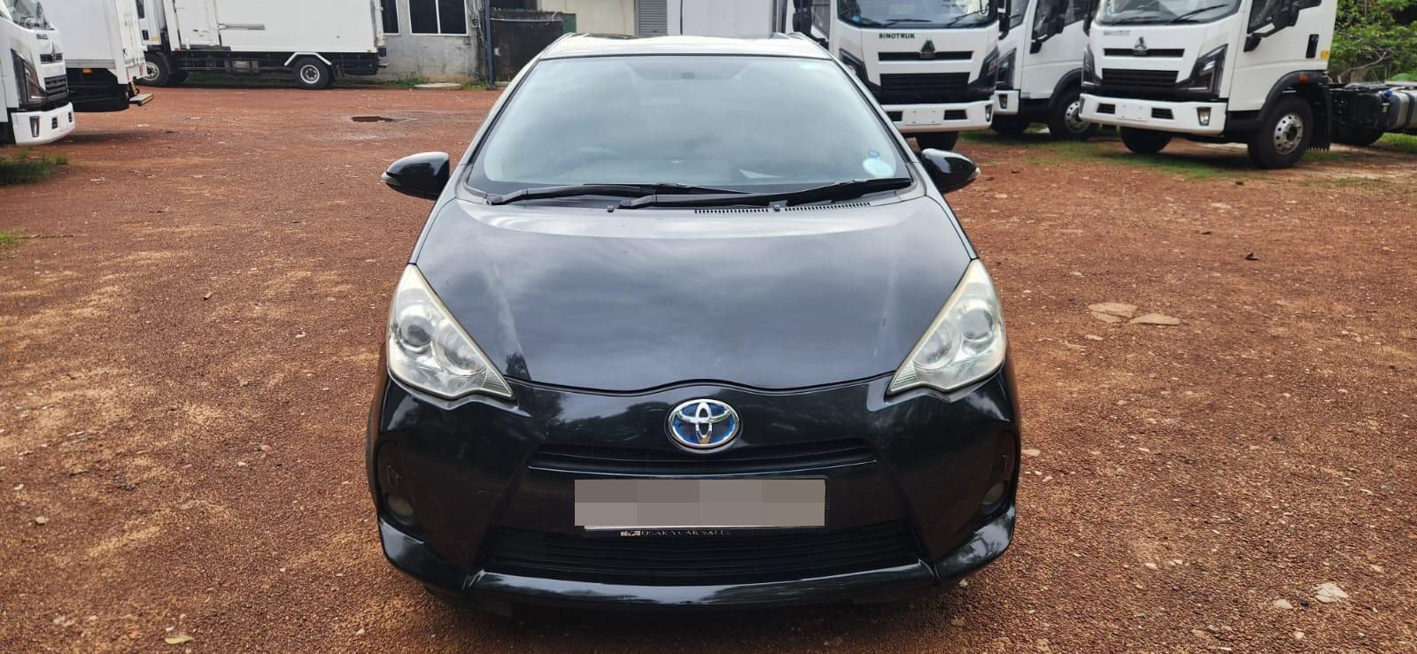 Toyota Aqua 2013 ads-image-1