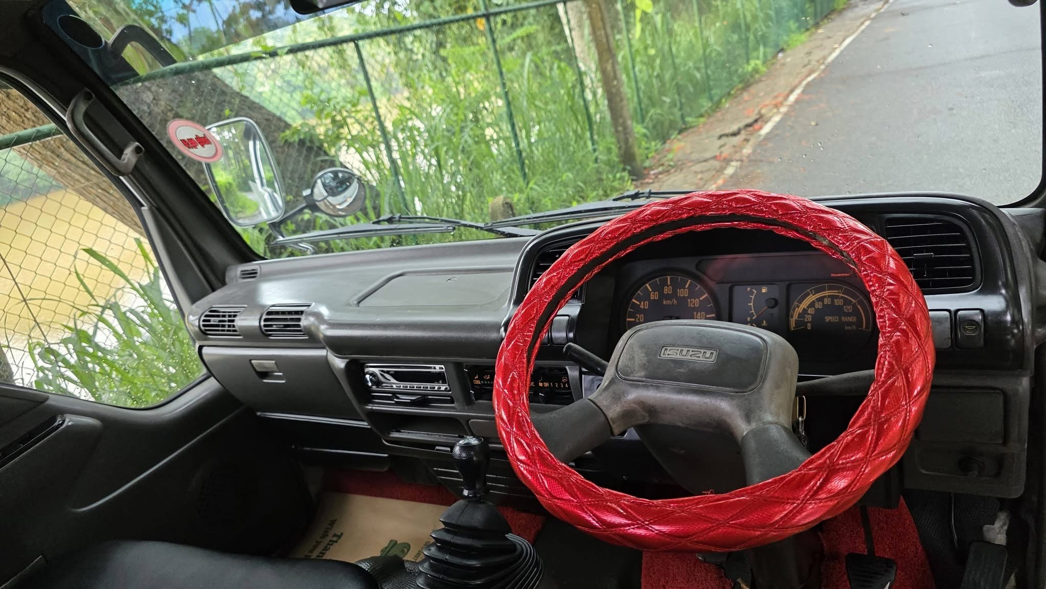 Isuzu NHR 2000 - பயன்படுத்தப்பட்டது டிரக் sale in Sri Lanka - patpat.lk
