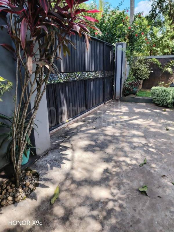 House for Sale in Giriulla