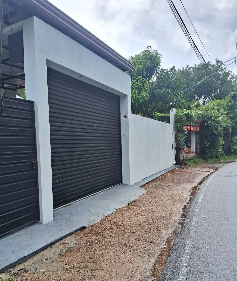 House for Sale in Athurugiriya