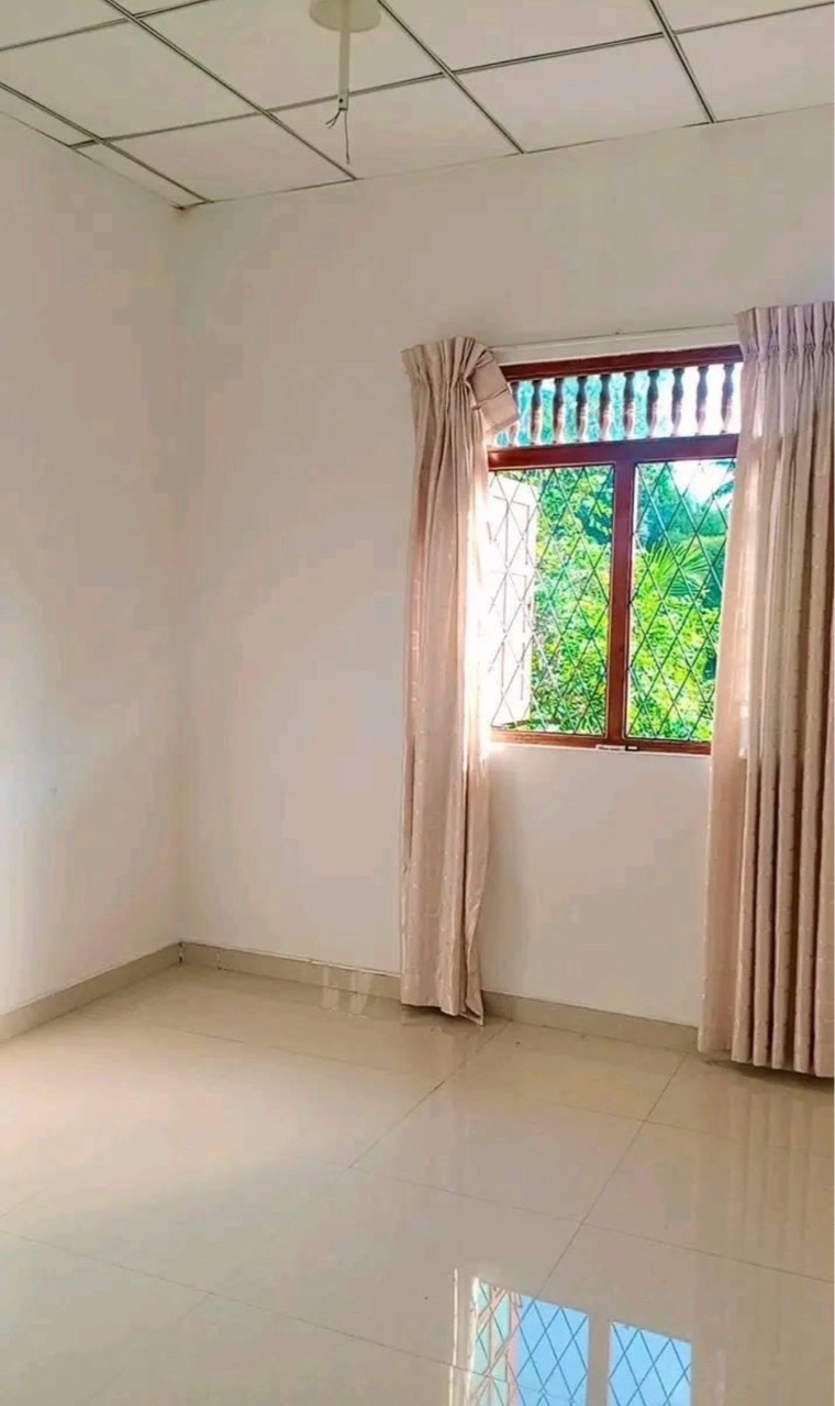 House for Sale in Habarakada