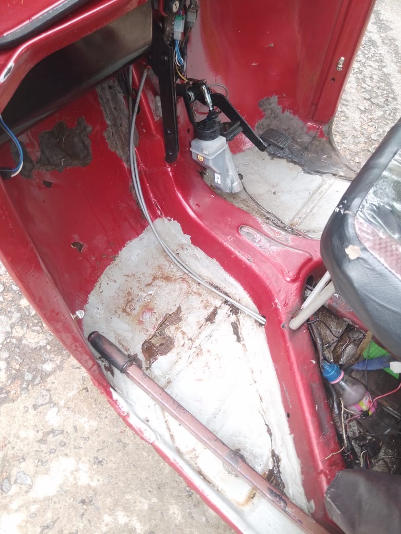 Bajaj 2 stroke 2004 - භාවිතා කරන ලද ත්‍රිරෝද රථය sale in Sri Lanka - patpat.lk