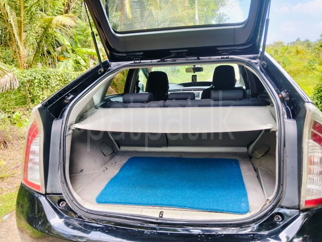 Toyota Prius 2013 - பயன்படுத்தப்பட்டது கார் sale in Sri Lanka - patpat.lk