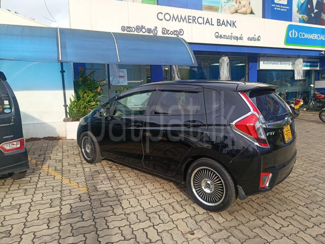 Honda Fit 2014 - භාවිතා කරන ලද කාර් sale in Sri Lanka - patpat.lk