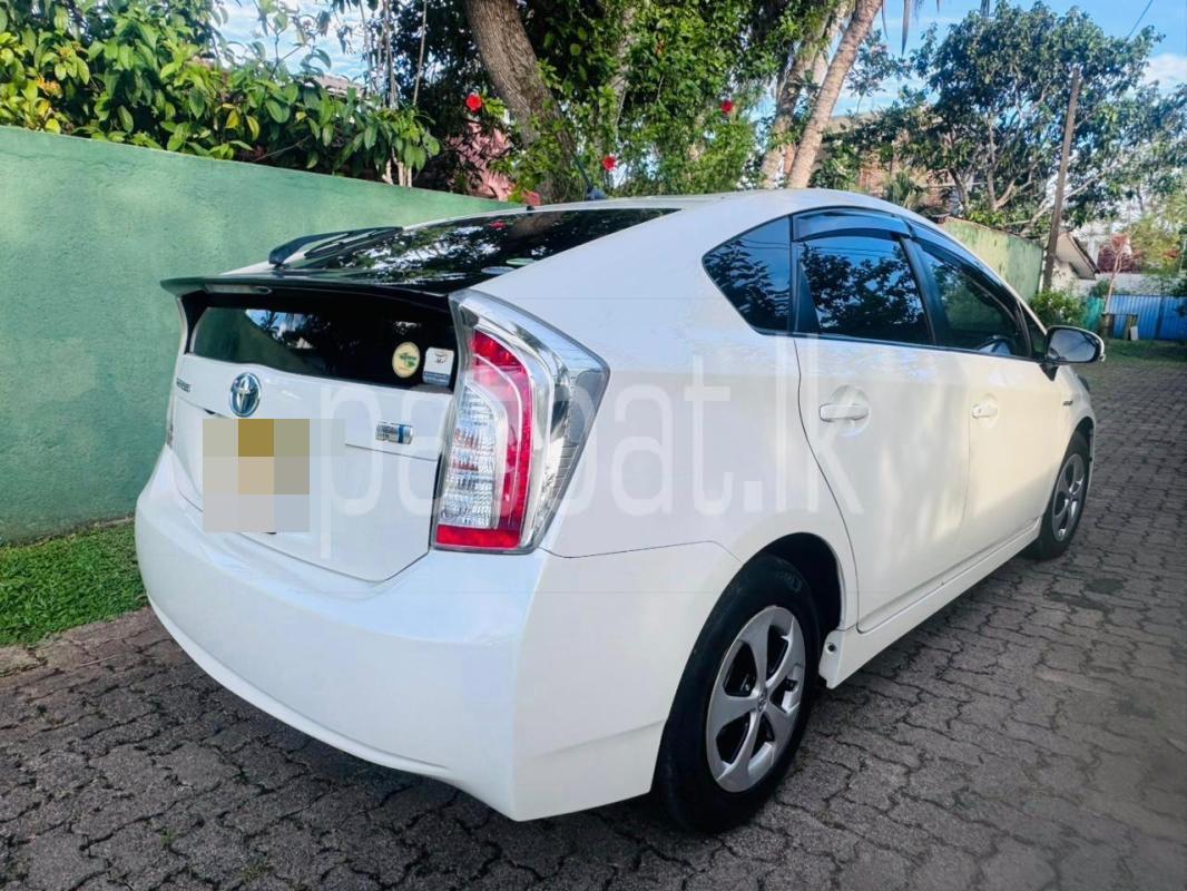 Toyota Prius 2012 - பயன்படுத்தப்பட்டது கார் sale in Sri Lanka - patpat.lk