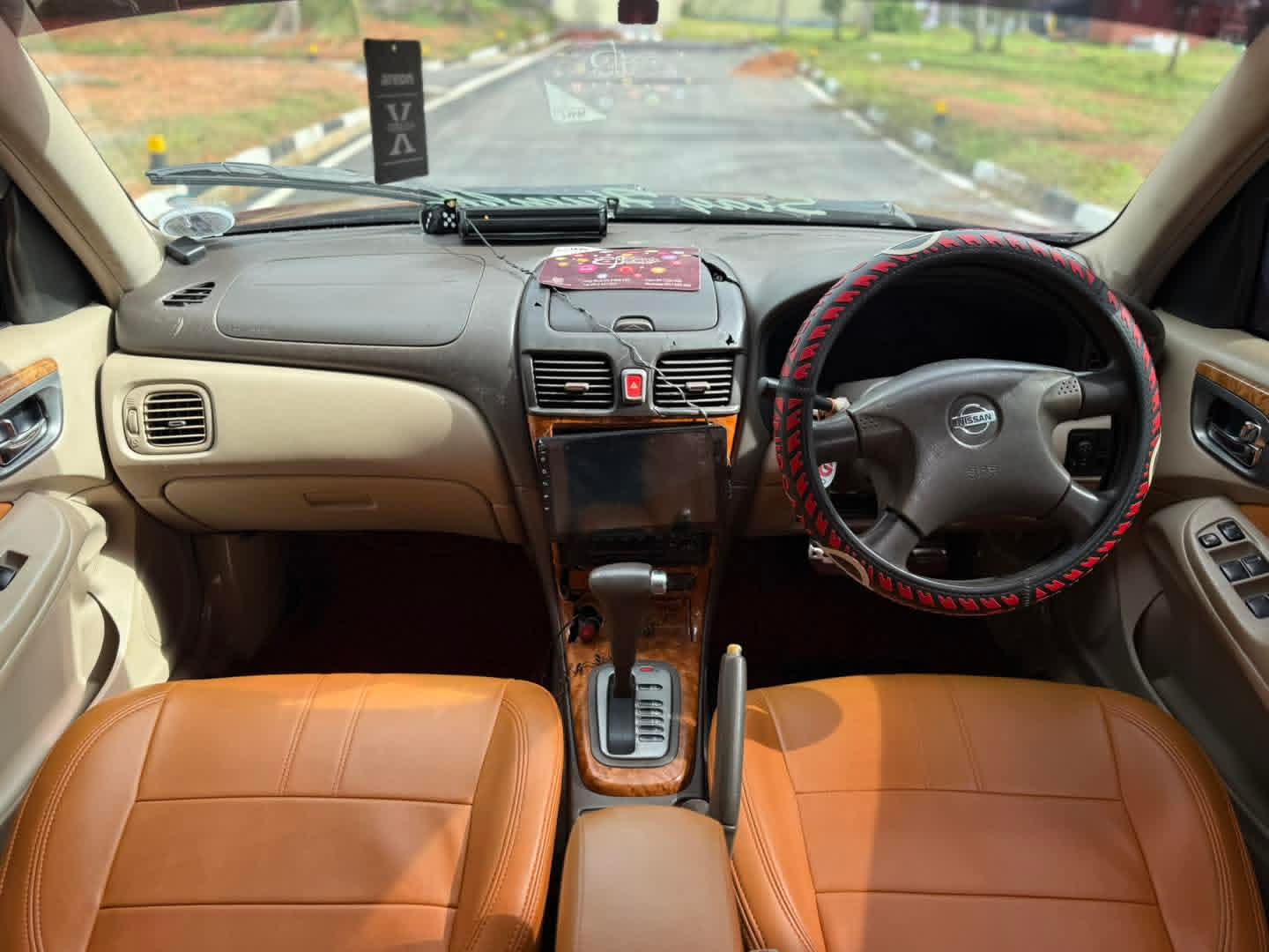 Nissan Bluebird 2000 - பயன்படுத்தப்பட்டது கார் sale in Sri Lanka - patpat.lk