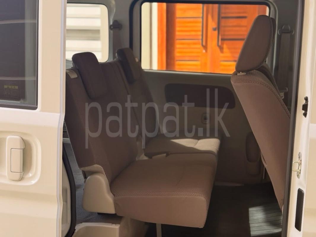 Advertisement image 6