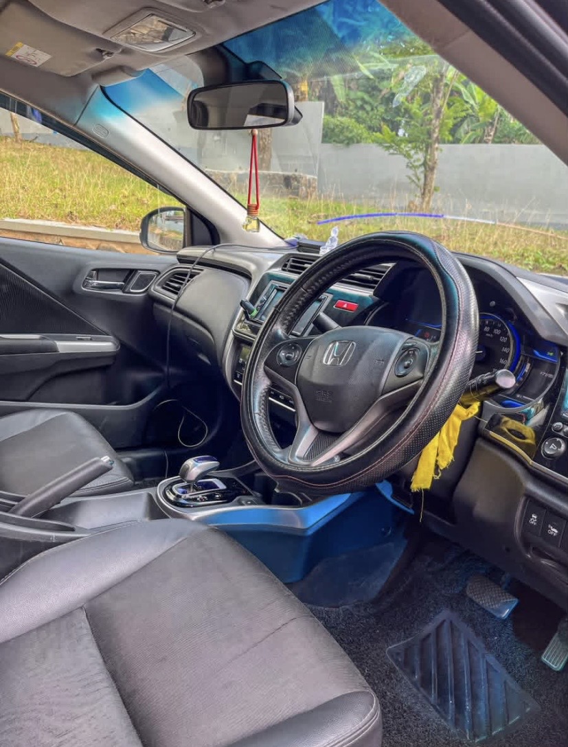 Honda Grace 2015 - பயன்படுத்தப்பட்டது கார் sale in Sri Lanka - patpat.lk