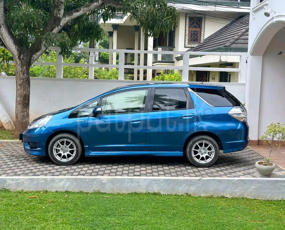 Advertisement image 3