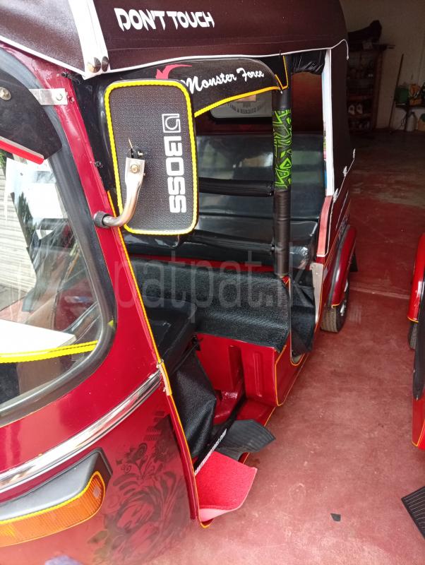 Bajaj 2 stroke 2000 - භාවිතා කරන ලද ත්‍රිරෝද රථය sale in Sri Lanka - patpat.lk