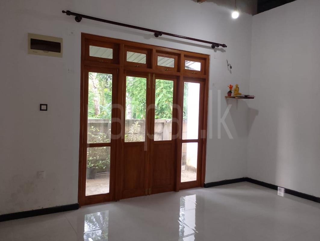 House for Sale in Meepe