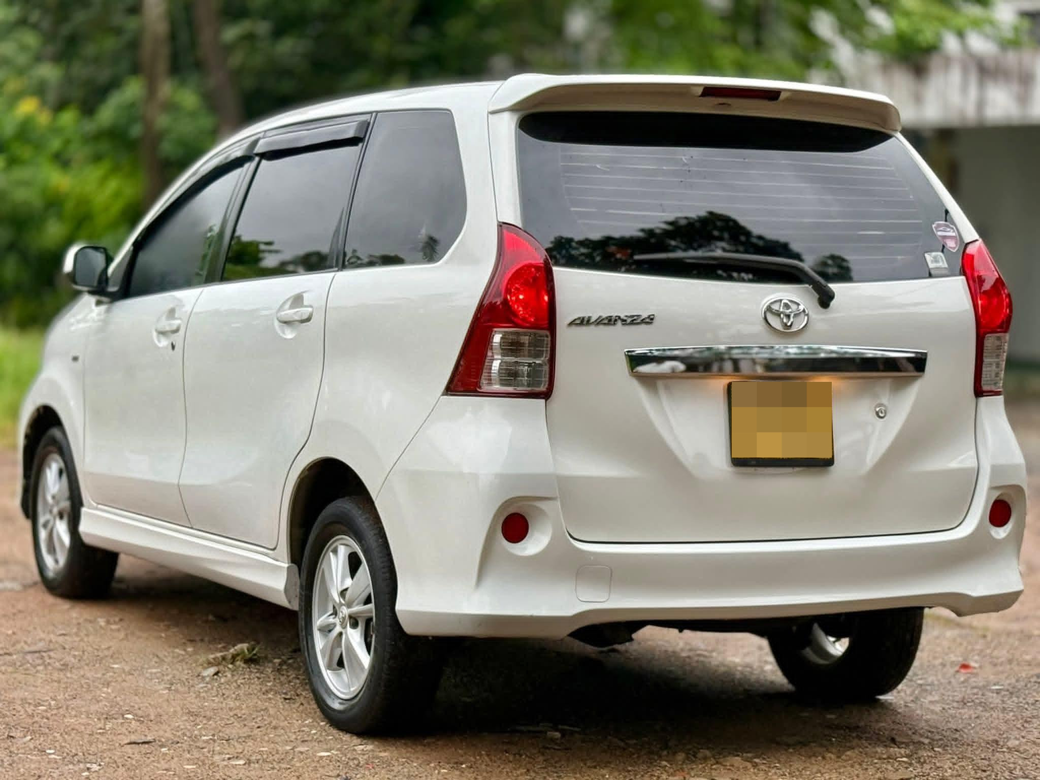 Toyota Avanza 2014 - Used Van sale in Sri Lanka - patpat.lk