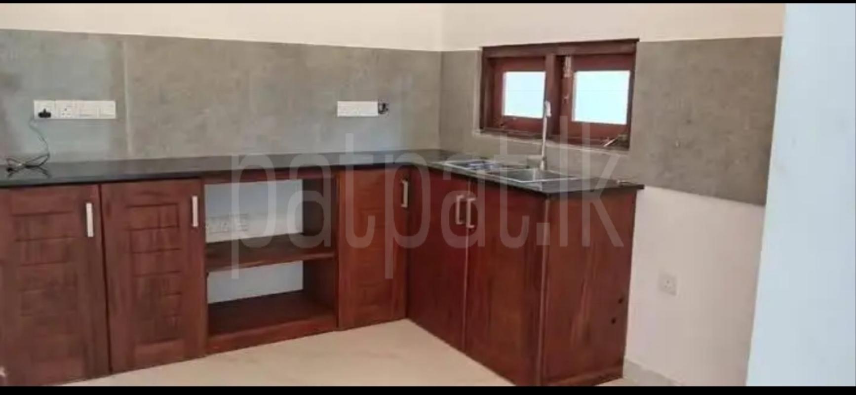 House for Sale in Athurugiriya