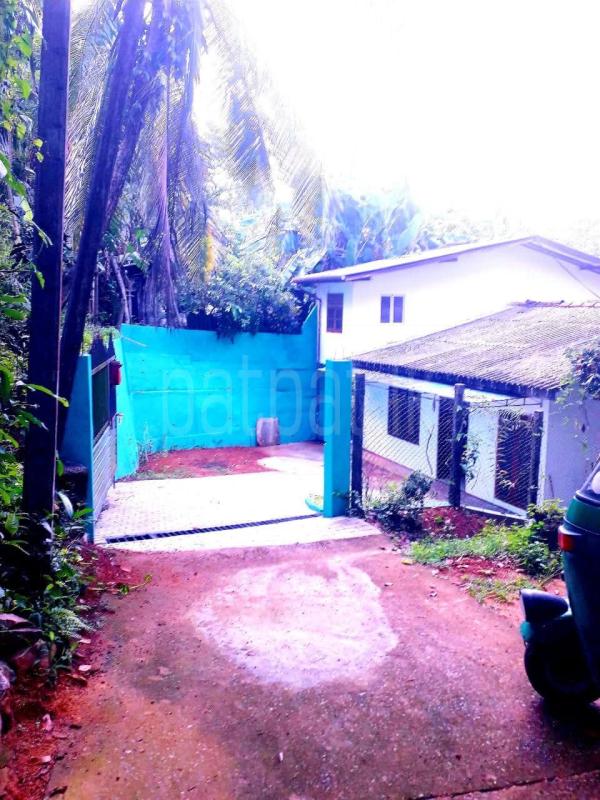 House for Sale in Makola ads-image-1