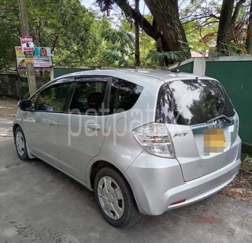 Honda Fit 2012 - பயன்படுத்தப்பட்டது கார் sale in Sri Lanka - patpat.lk