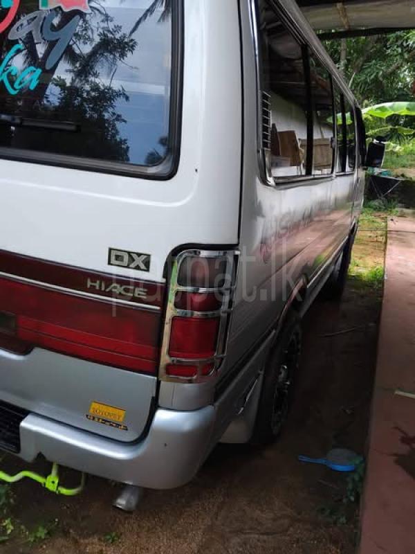 Toyota Hiace 2000 - பயன்படுத்தப்பட்டது வேன் sale in Sri Lanka - patpat.lk