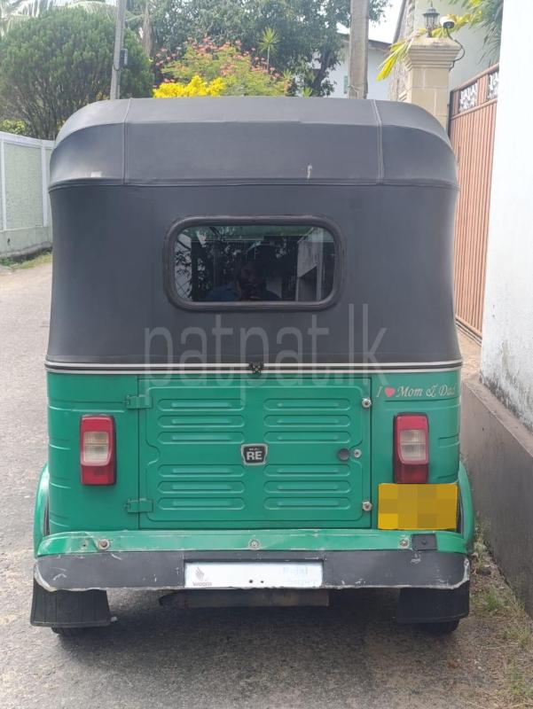 Bajaj 4 stroke 2015 - பயன்படுத்தப்பட்டது முச்சக்கர வண்டி sale in Sri Lanka - patpat.lk