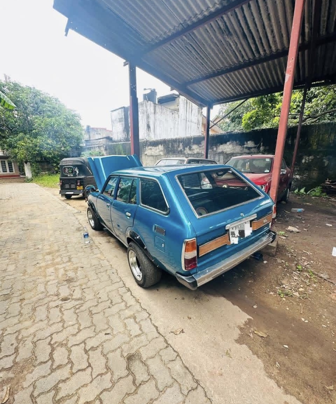 Mitsubishi Space Wagon 1982 - Used Car sale in Sri Lanka - patpat.lk