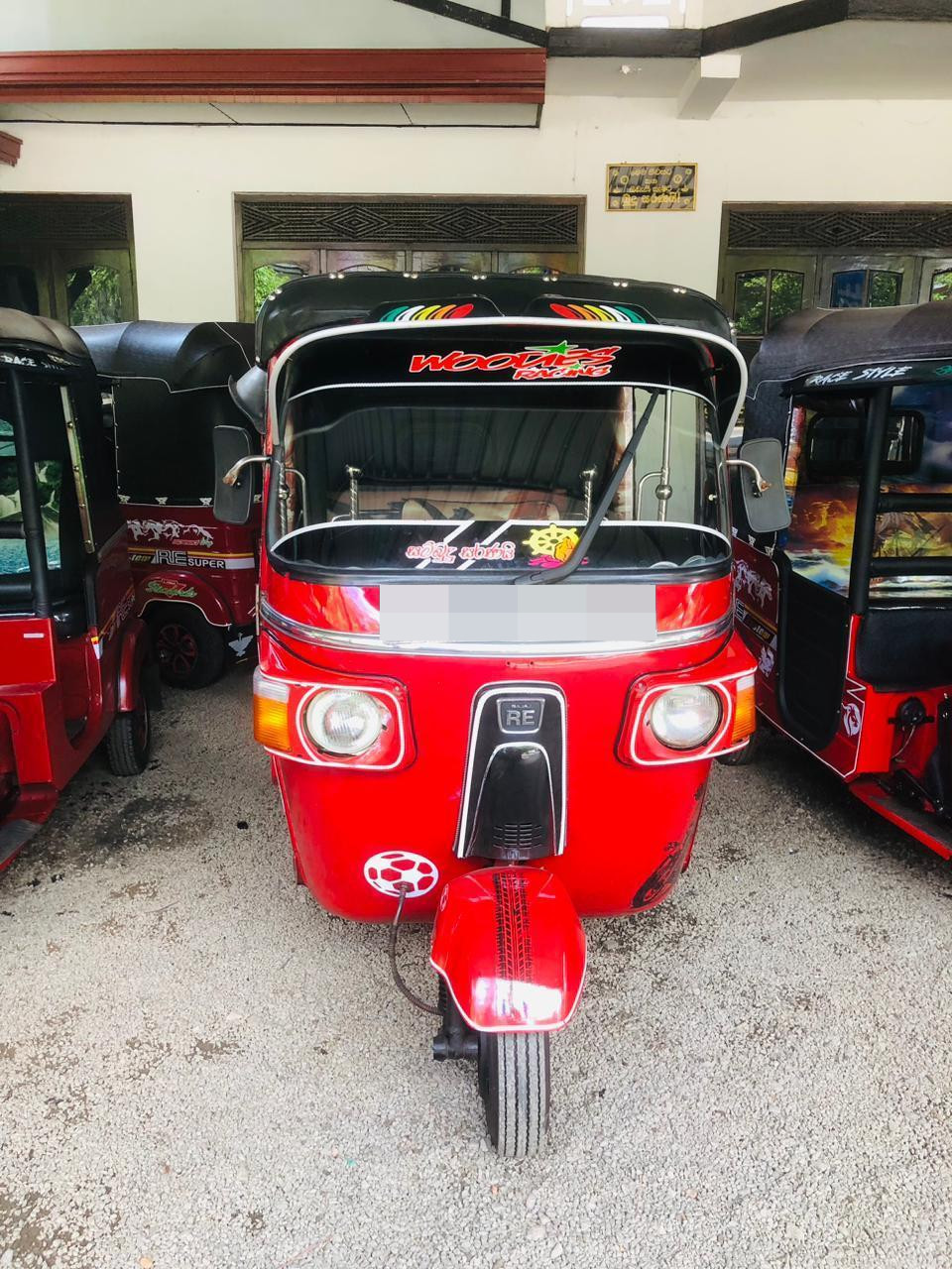 Bajaj Three Wheel 2013 - மறுசீரமைக்கப்பட்டது முச்சக்கர வண்டி sale in Sri Lanka - patpat.lk