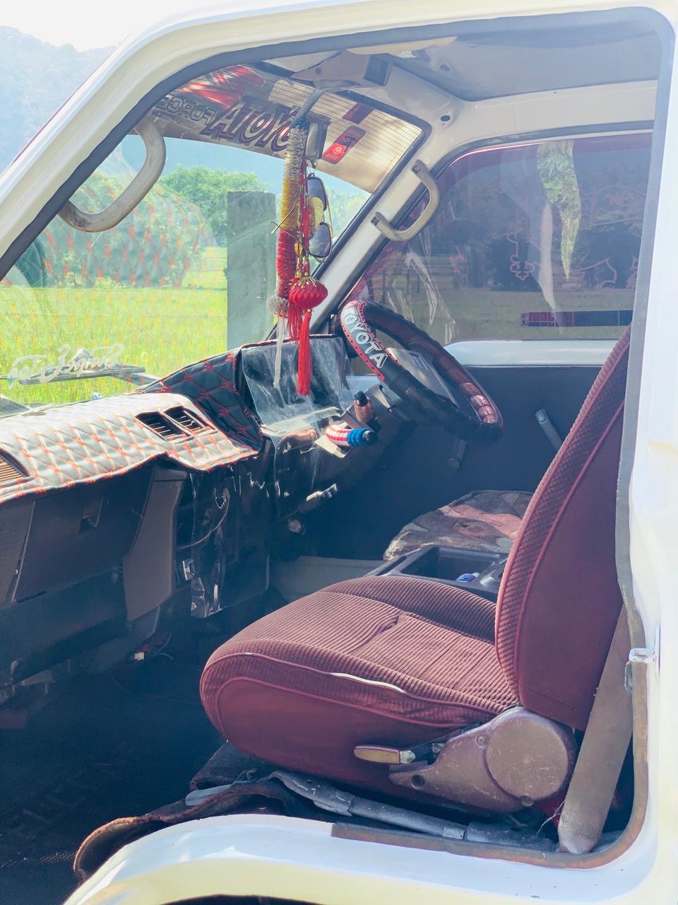 Toyota Hiace 1988 - Used Van sale in Sri Lanka - patpat.lk