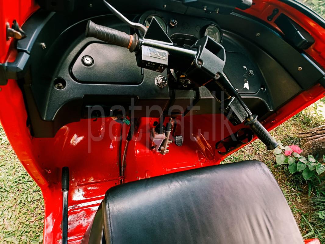Bajaj Three Wheel 2017 - பயன்படுத்தப்பட்டது முச்சக்கர வண்டி sale in Sri Lanka - patpat.lk