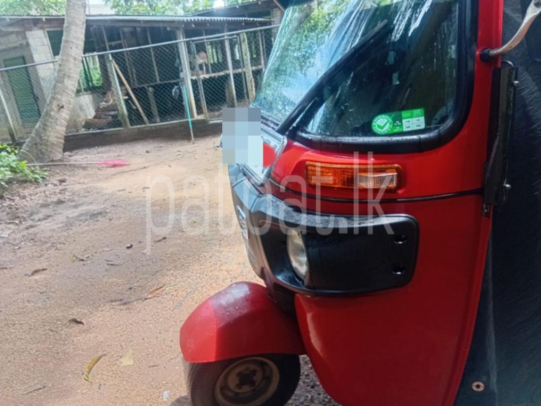 Bajaj 4 stroke 2017 - භාවිතා කරන ලද ත්‍රිරෝද රථය sale in Sri Lanka - patpat.lk