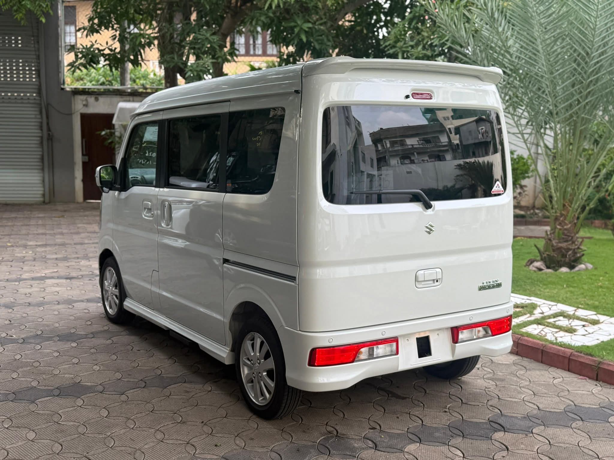 Advertisement image 2