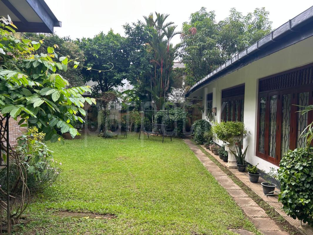 House for Sale in Nugegoda ads-image-1