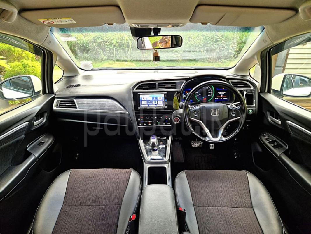 Advertisement image 6