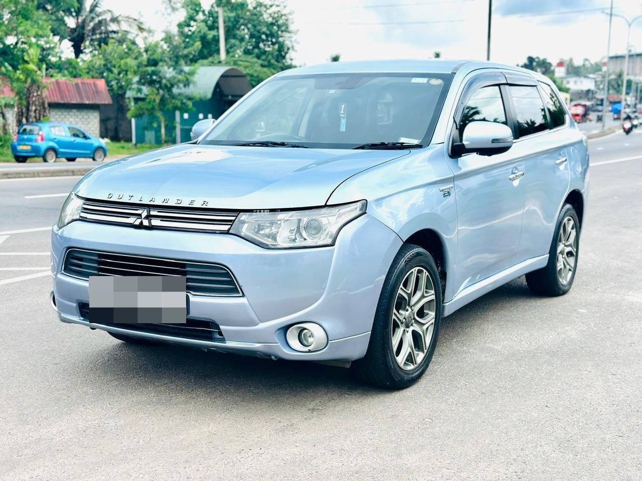 Mitsubishi Outlander 2014 - Used SUV sale in Sri Lanka - patpat.lk