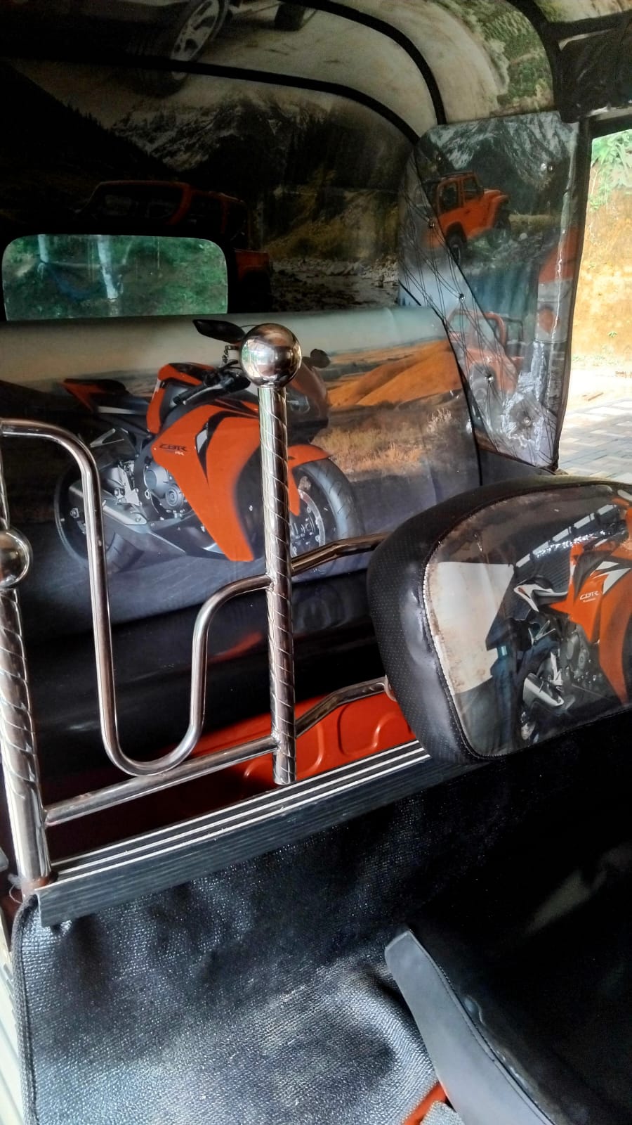 Bajaj Three Wheel 2015 - භාවිතා කරන ලද ත්‍රිරෝද රථය sale in Sri Lanka - patpat.lk