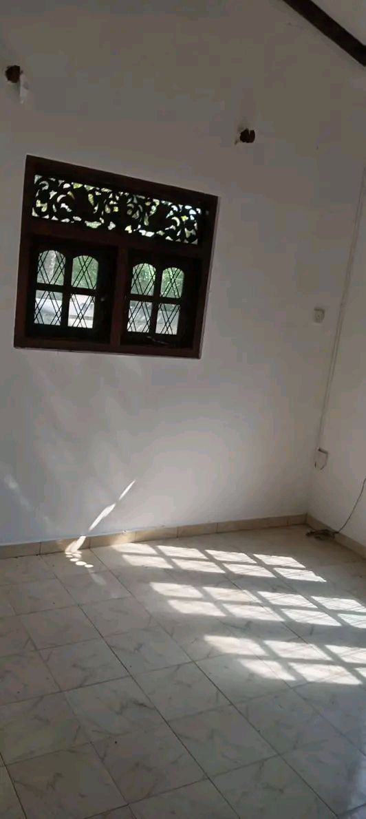 House for Sale in Athurugiriya