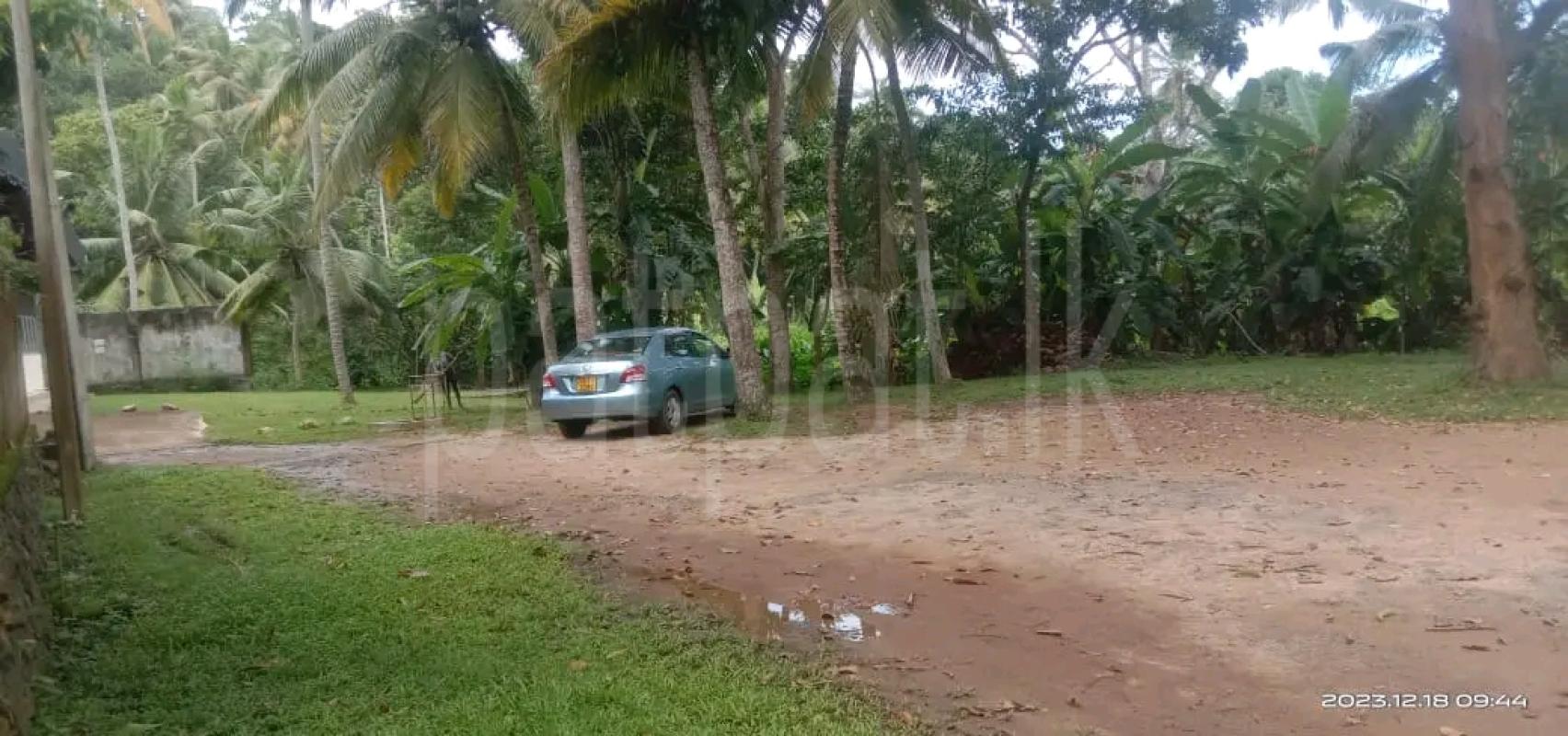 Residential Land for Sale in Athurugiriya