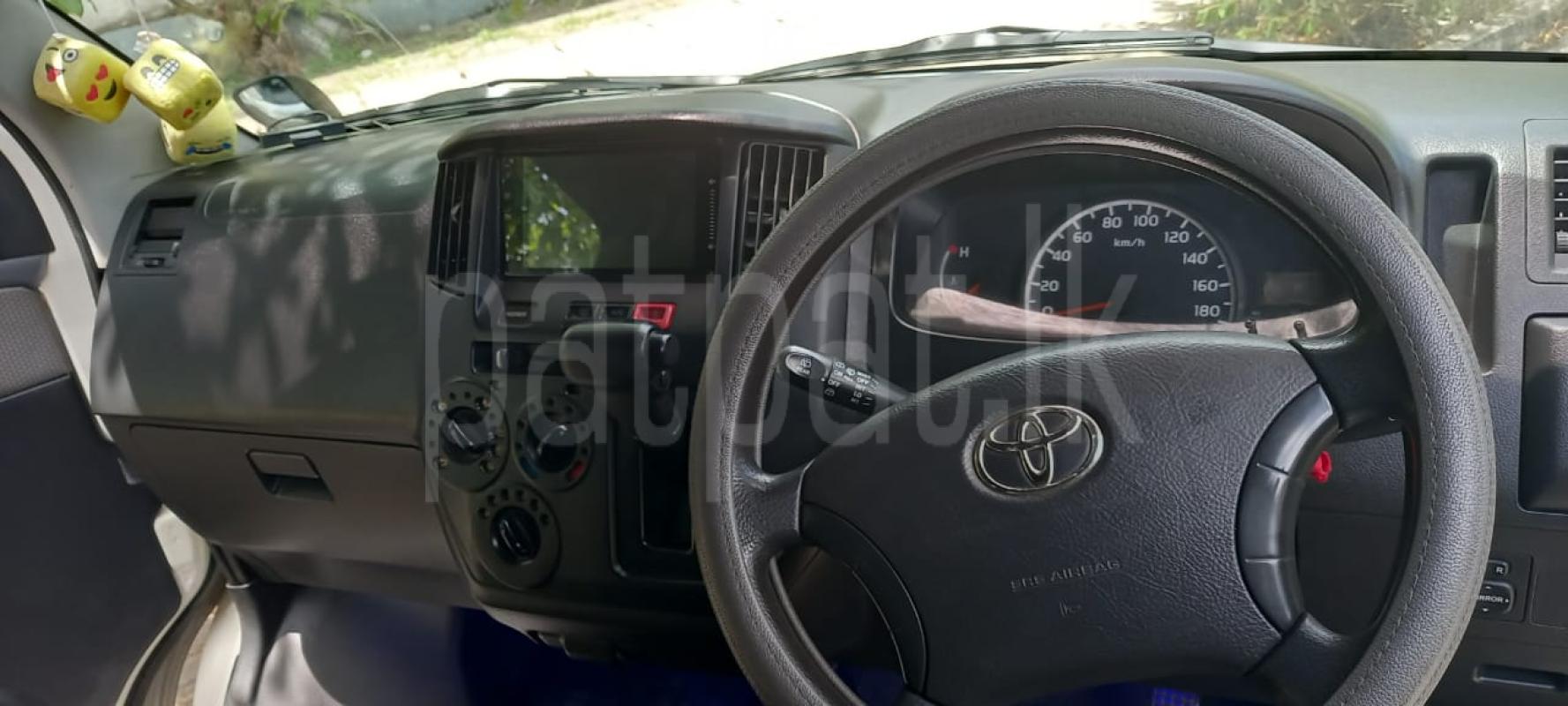 Toyota TownAce 2008 - பயன்படுத்தப்பட்டது வேன் sale in Sri Lanka - patpat.lk