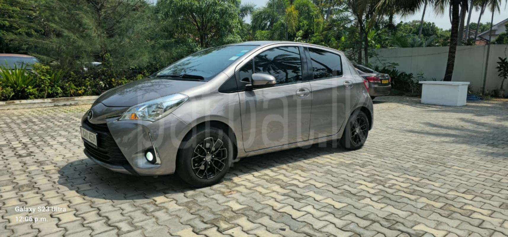 Toyota Vitz 2017 - Used Car sale in Sri Lanka - patpat.lk