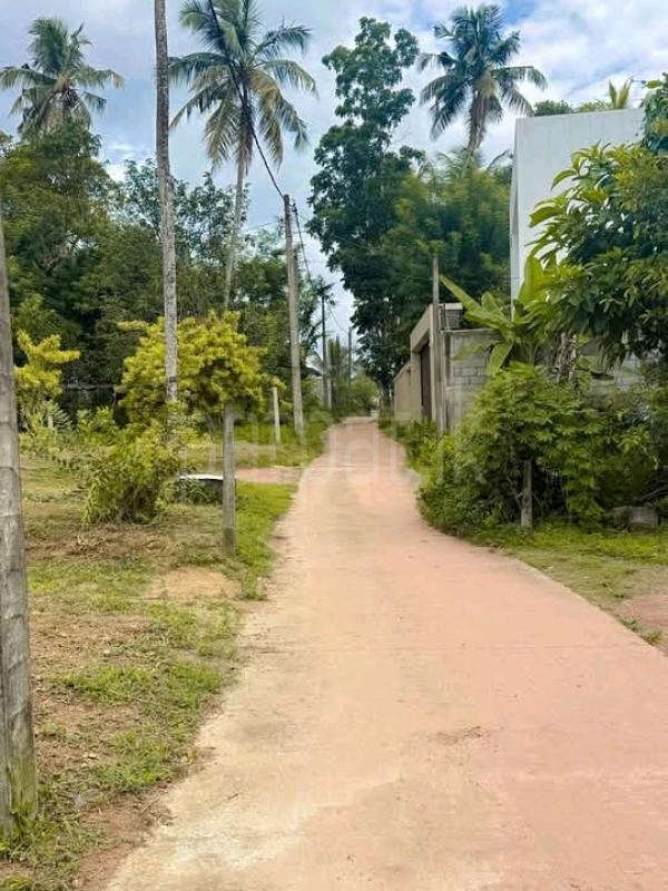 Commercial Land for Sale in Kadawatha