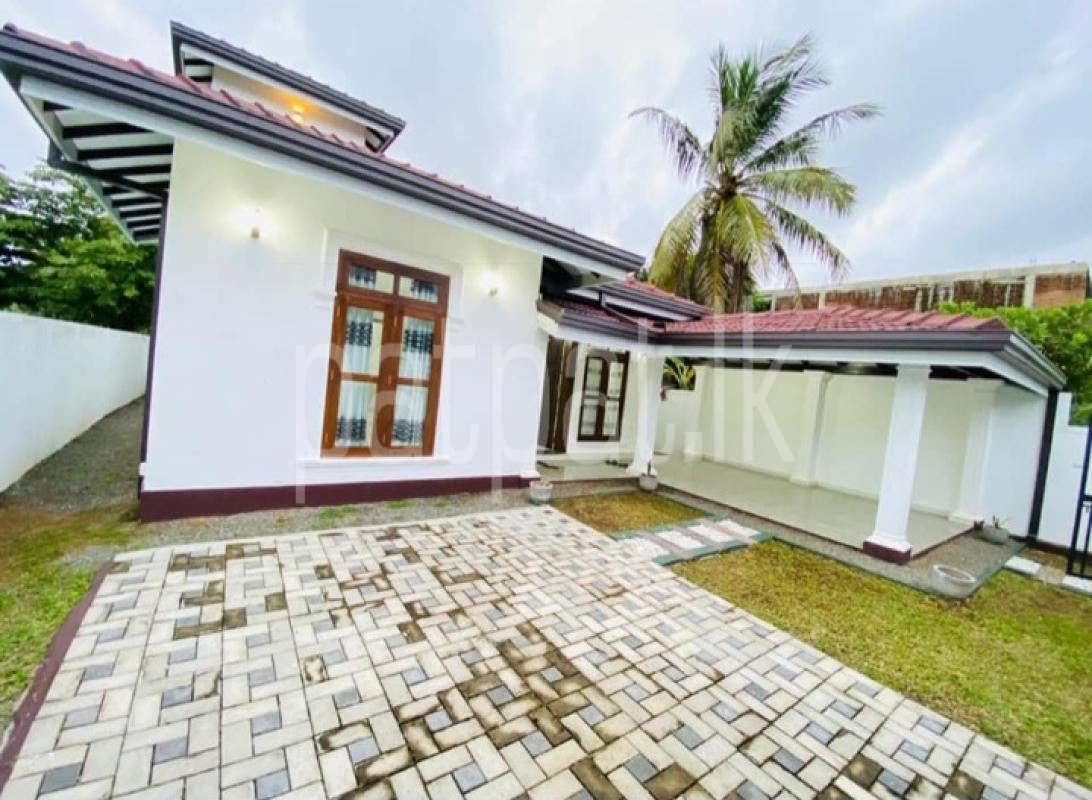 House for Sale in Negombo ads-image-1