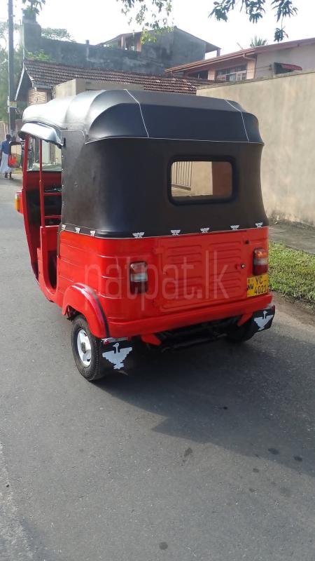 Bajaj 4 stroke 2010 - பயன்படுத்தப்பட்டது முச்சக்கர வண்டி sale in Sri Lanka - patpat.lk