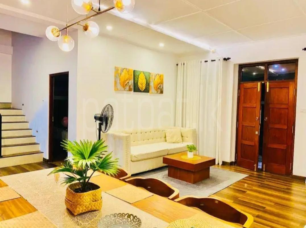 House for Sale in Athurugiriya