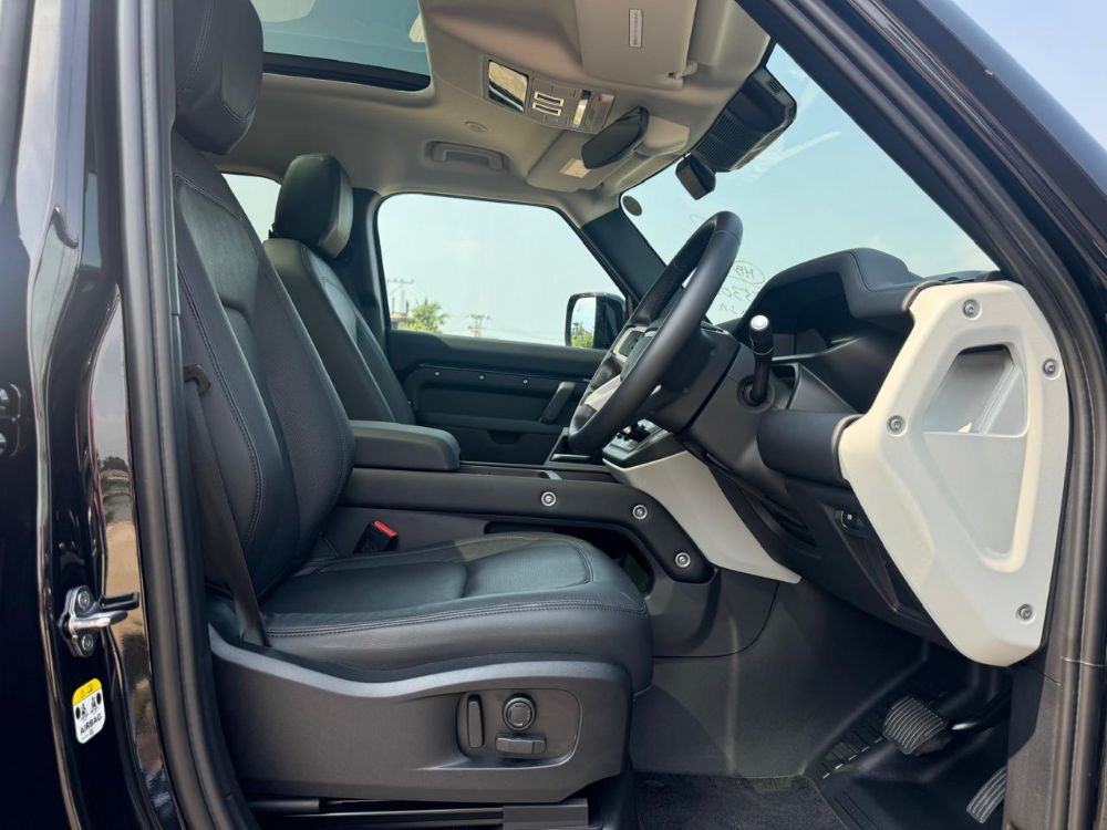 Land Rover Defender 2025 - பயன்படுத்தப்பட்டது SUV sale in Sri Lanka - patpat.lk