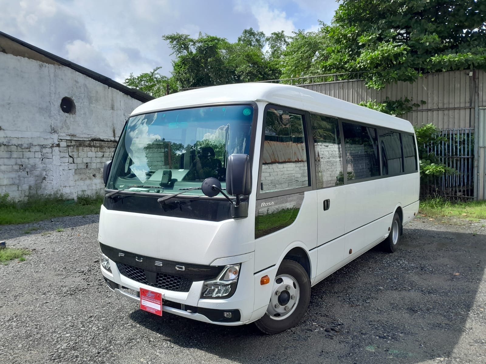 Mitsubishi Fuso 2022 - Reconditioned Bus sale in Sri Lanka - patpat.lk