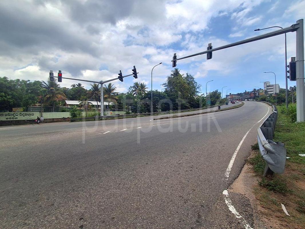 Commercial Land for Sale in Kadawatha