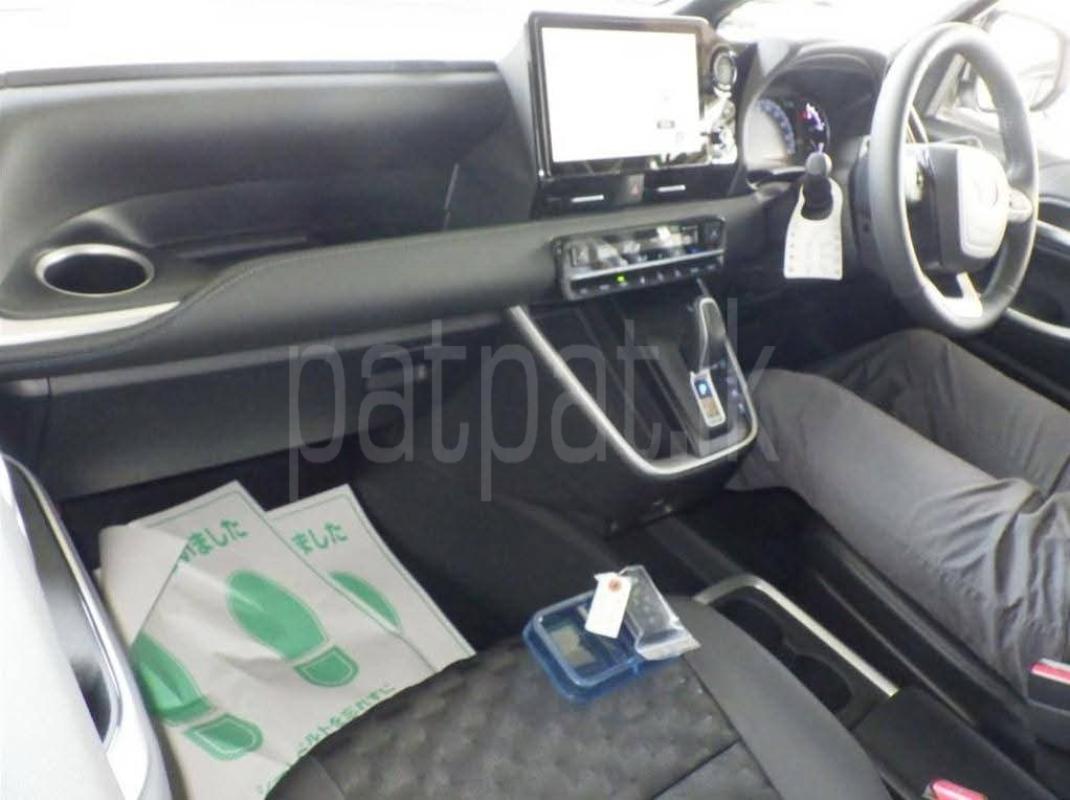 Advertisement image 6