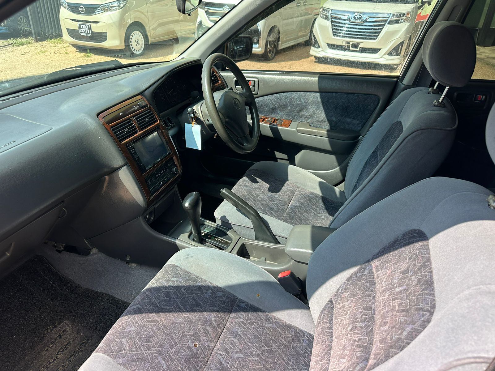 Toyota Carina 1998 - Used Car sale in Sri Lanka - patpat.lk