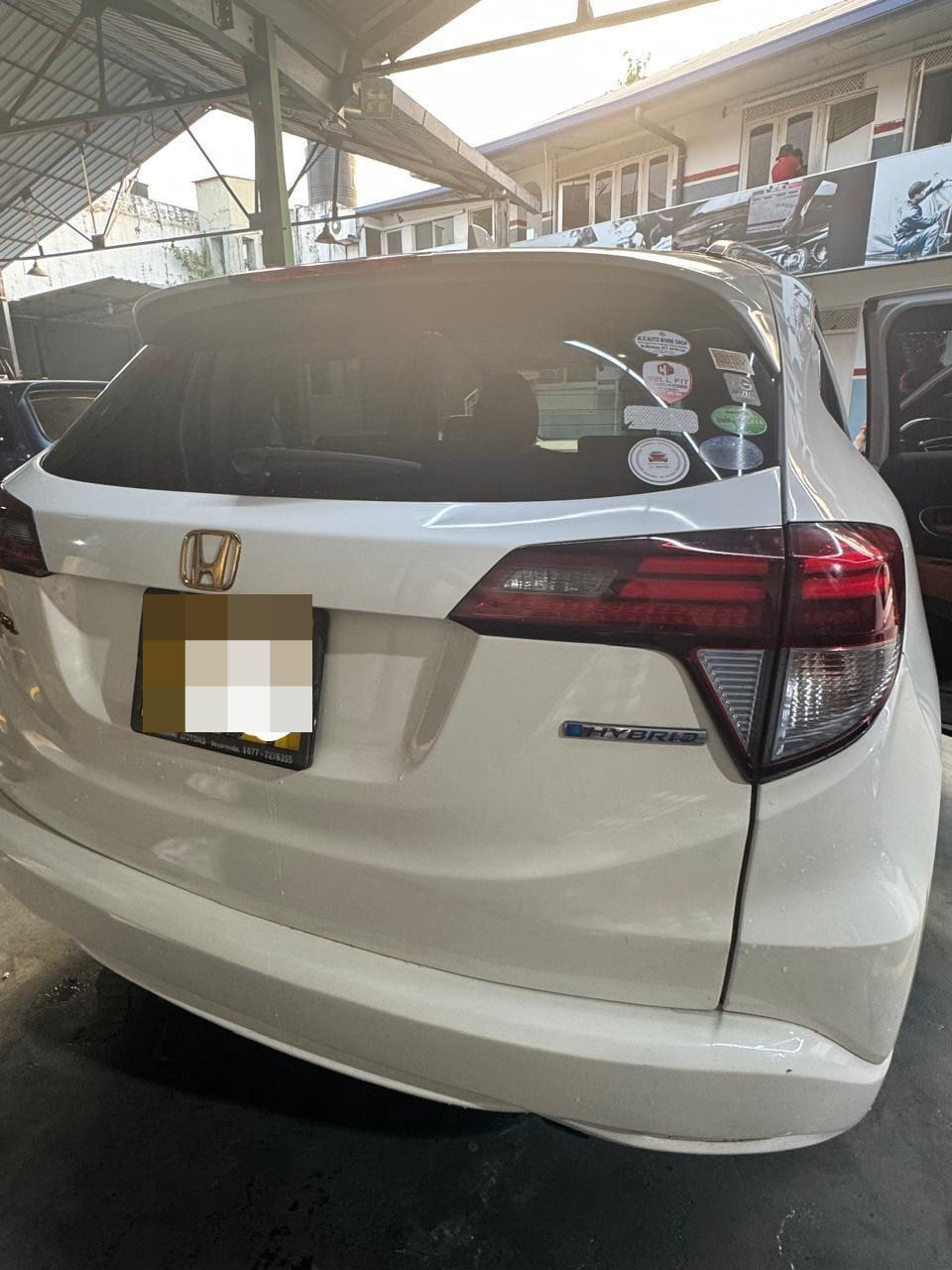 Honda Vezel 2014 - பயன்படுத்தப்பட்டது SUV sale in Sri Lanka - patpat.lk